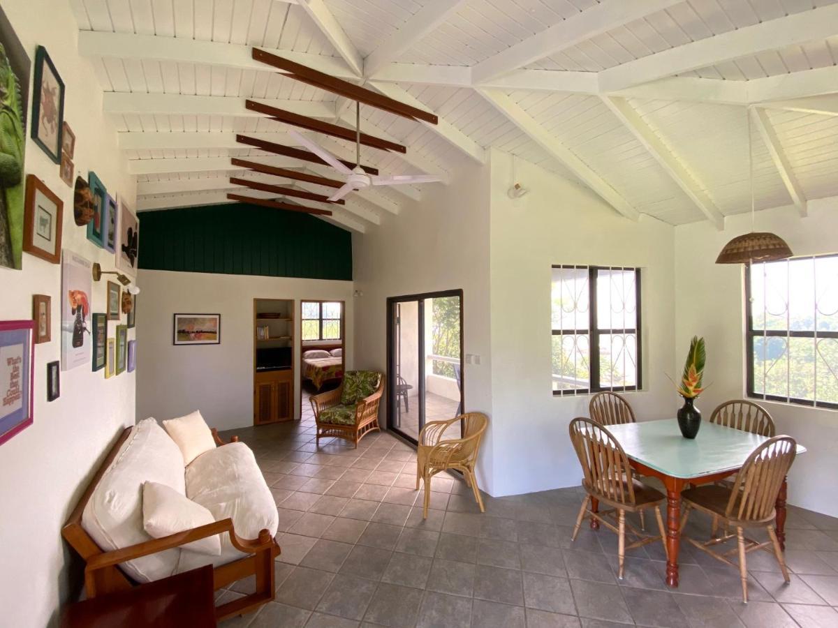 Sea Cliff Eco-Cottages & Gin Distillery Calibishie Екстер'єр фото